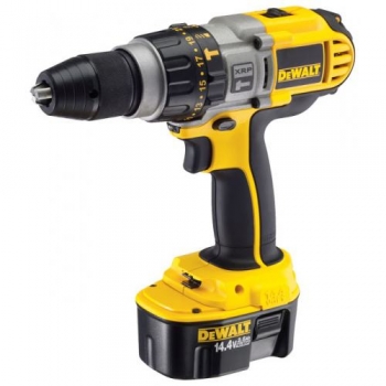 Аккумуляторная ударная дрель-шуруповерт DeWalt DCD935B2